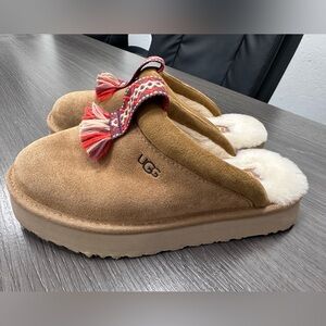 UGG Tazzle kids slipper